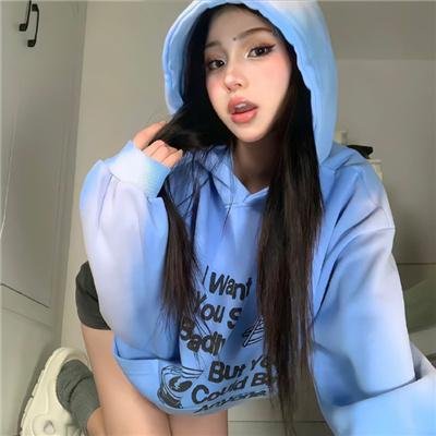 「再见」中的女人
